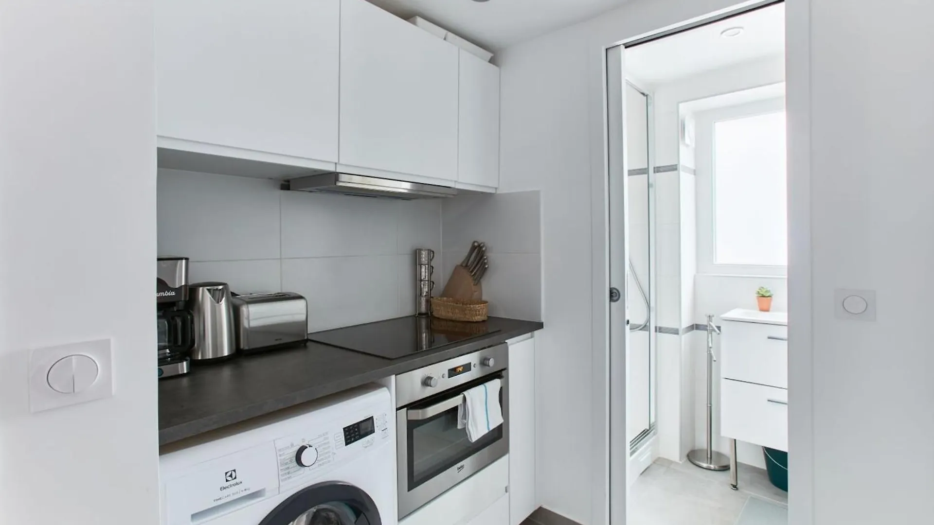 Apartment Montmartre & Sacre-Coeur Basilica - 1Br - Cityapartmentstay Paris